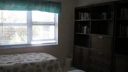 2nd Bedroom with Twin Beds