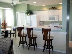 Kitchen, breakfast bar and breakfast nook.