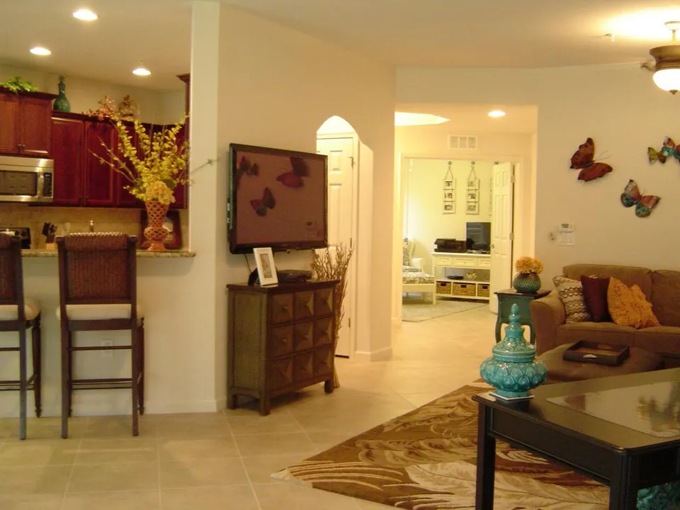 Living area with flat screen TV