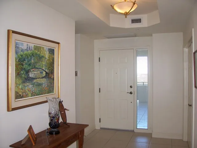 FOYER