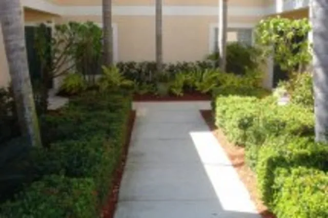 Carlton Lakes Condo photo 5