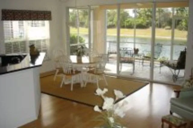 Carlton Lakes Condo photo 9