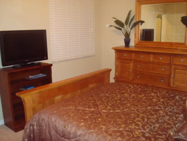 Msaster with Queen Bed