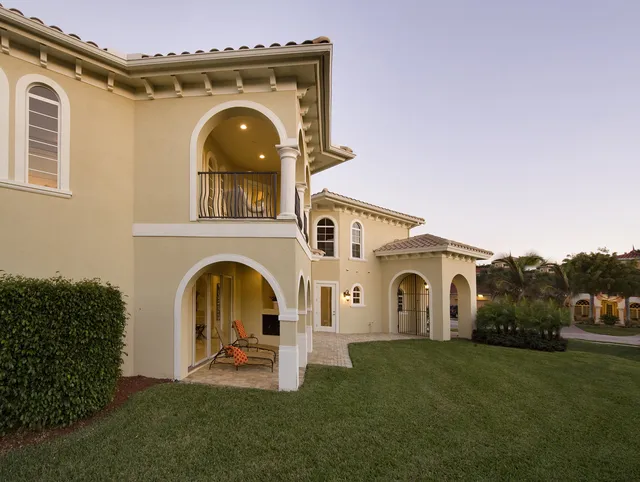 Park Shore Villa photo 2