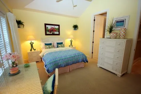 GUEST BEDROOM 3 - SHARES JACK AND JILL BATH WITH GUEST BED 2