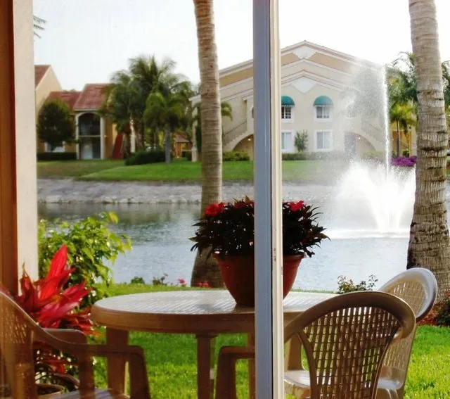 Enjoy the water fountains and the ducks in the lake. Beautiful sunsets too!
