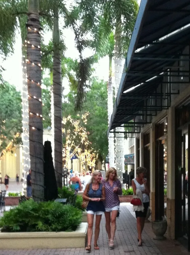 Finest Shops on Fifth!