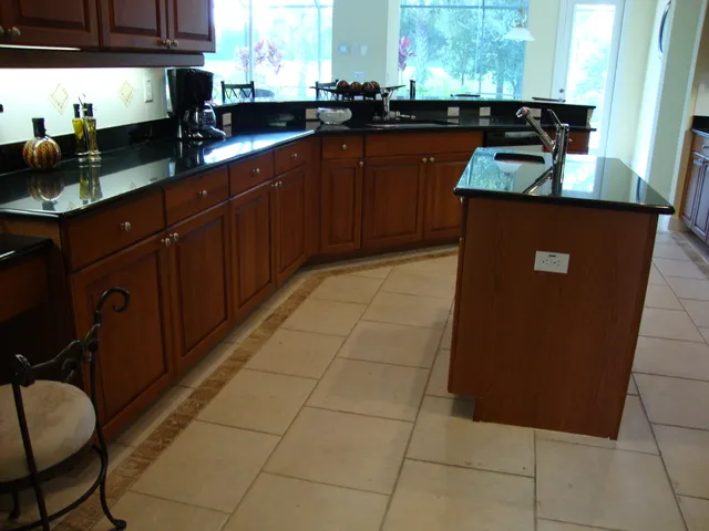 Fully fitted kitchen, Island, full granite worktops, breakfast bar etc