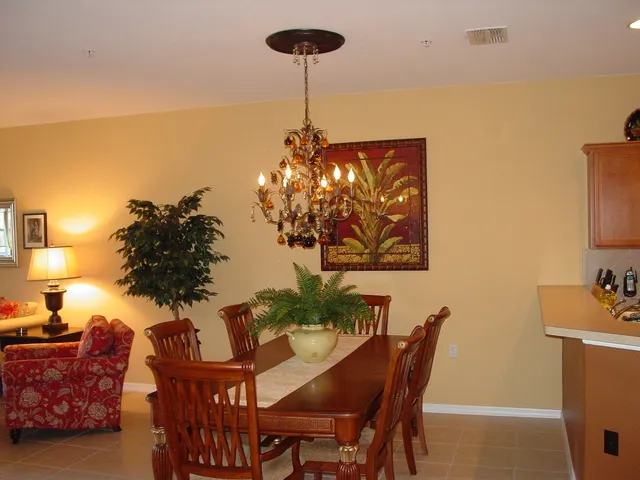 Naples Lakes Country Club Condo-Golf, Pools, Tennis! photo 14