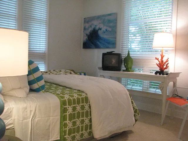 Old Naples Beach House Style ~ Private Beach photo 3
