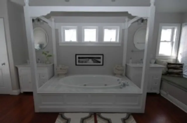 Old Naples Beach House Style ~ Private Beach photo 4